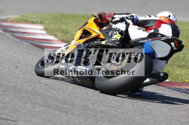 /43 08.08.2025 Discover the Bike ADR/Race 3 rot/968